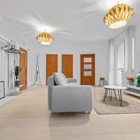 Апартаменты Ah Bosakova Elegant